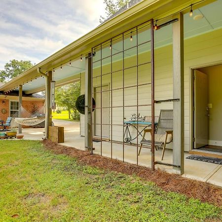 Cozy Covington Studio Rental Near Historic Square! Exterior photo