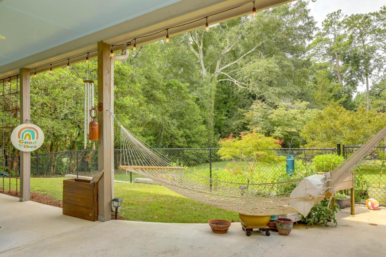 Cozy Covington Studio Rental Near Historic Square! Exterior photo